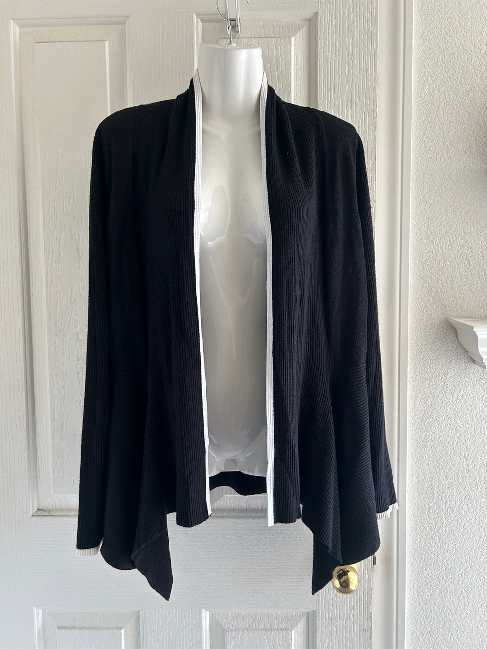 Verve Ami Black Open-Front Cardigan with White Trim
